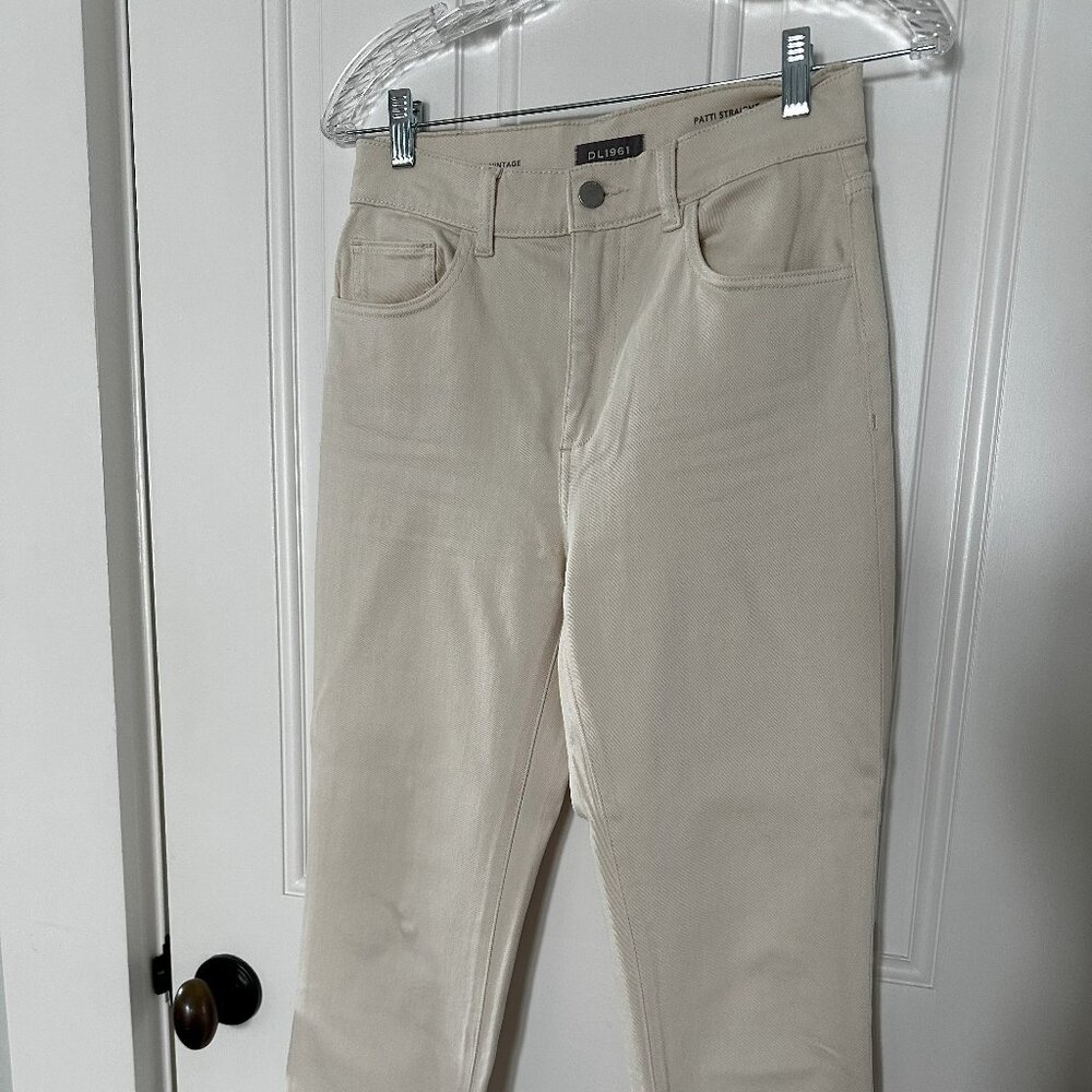 EUC DL1961 Patti Straight Leg Jeans- Size 26